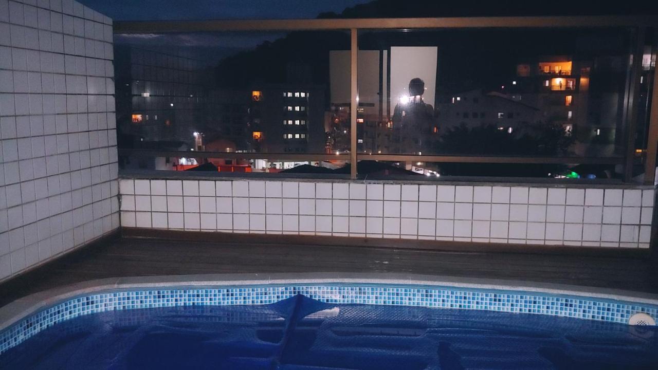 Apto Ubatuba Praia Grande - 4 quartos - piscina privativa Apartamento *