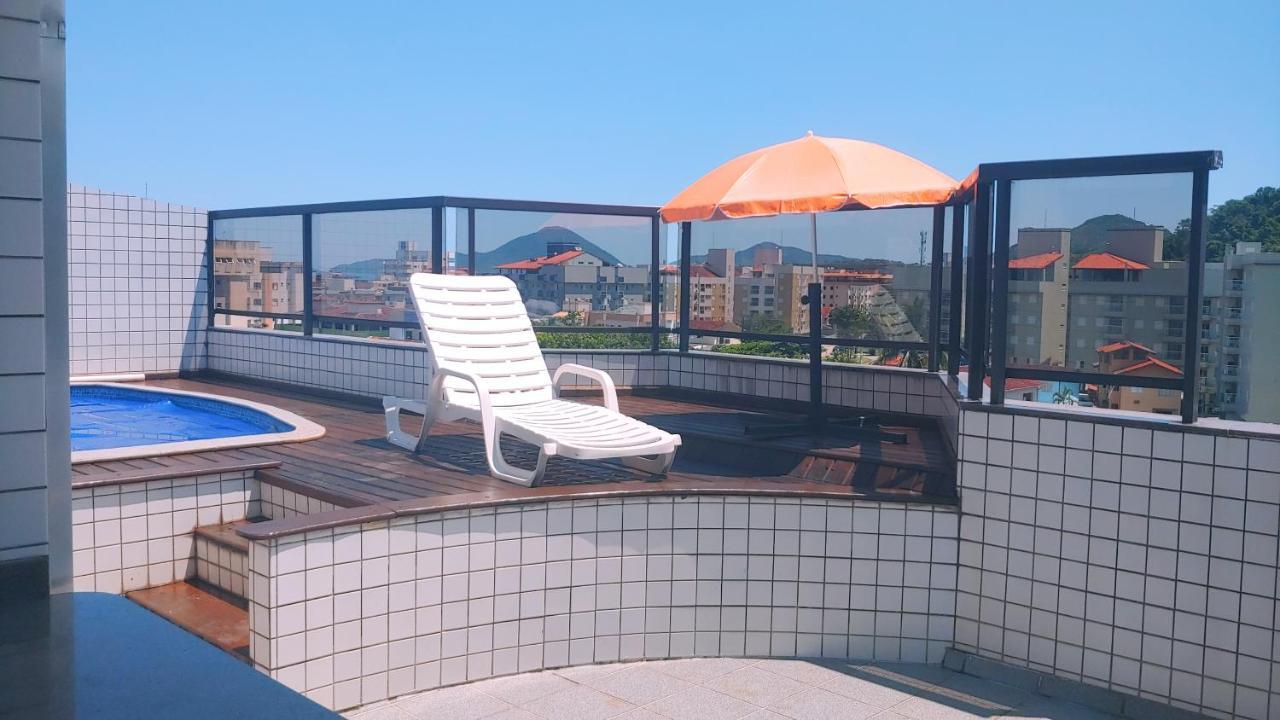 Apto Ubatuba Praia Grande - 4 quartos - piscina privativa