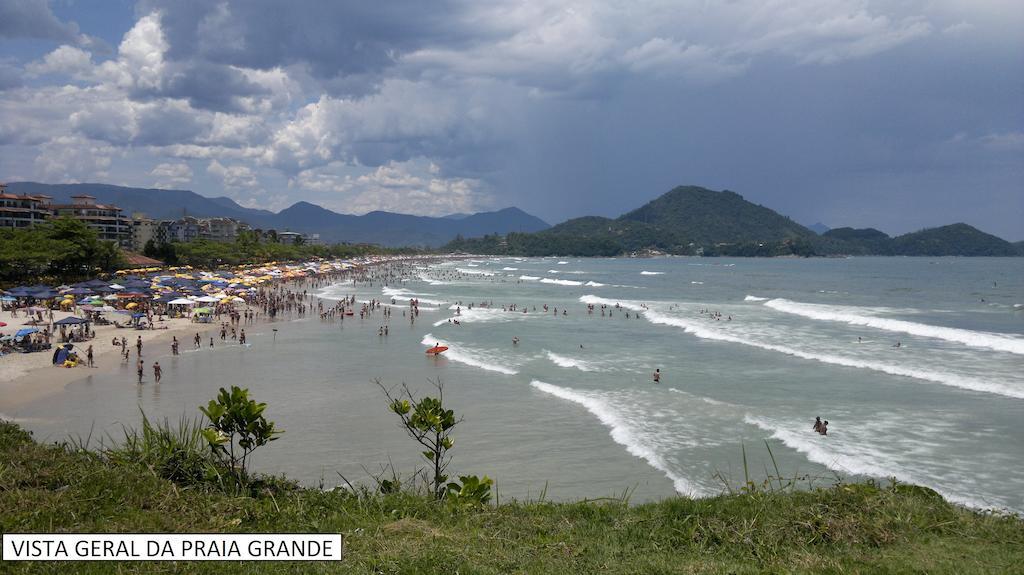 Apto Ubatuba Praia Grande - 4 quartos - piscina privativa